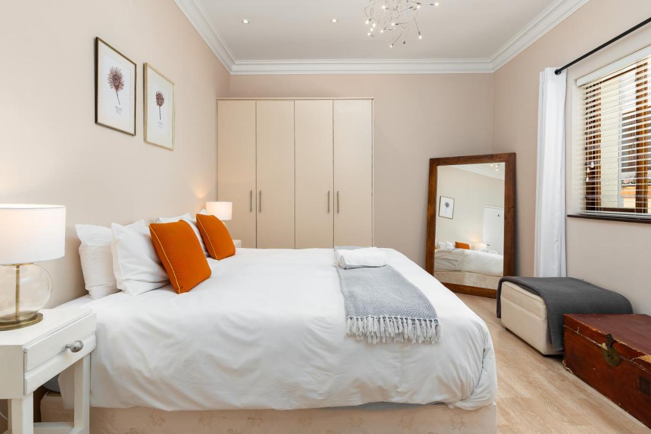 Apartment Planet Africa *